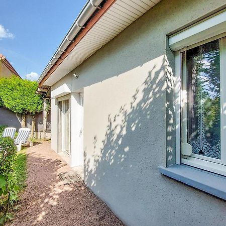 Gorgeous Home In Molinet With Wifi Buitenkant foto