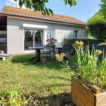 Gorgeous Home In Molinet With Wifi Buitenkant foto